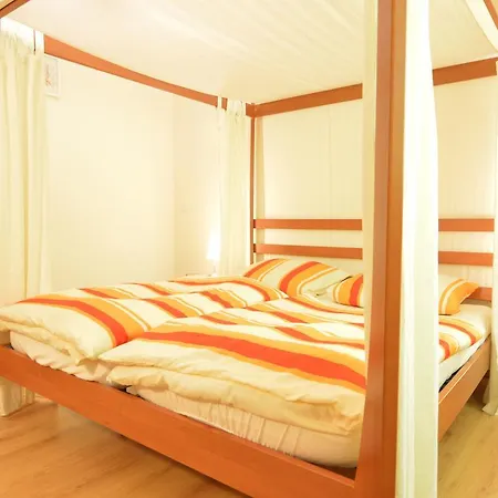 Vakantiehuis Charming Cosy In A Peaceful Area *