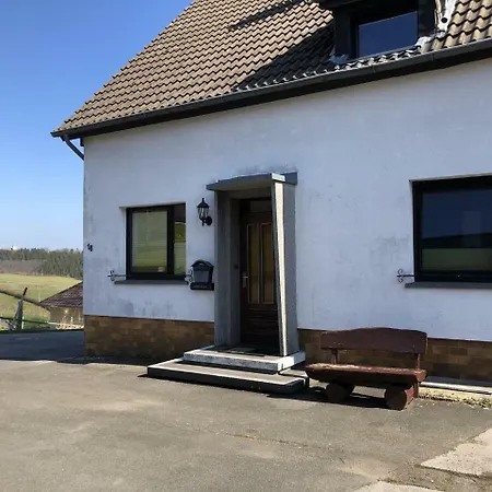 Vakantiehuis Charming Cosy In A Peaceful Area